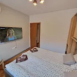 Two-bedroom Paskalina, Near The Lift *