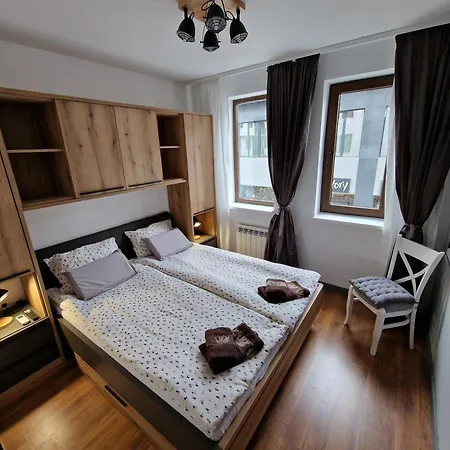 Two-bedroom Paskalina, Near The Lift Apartment